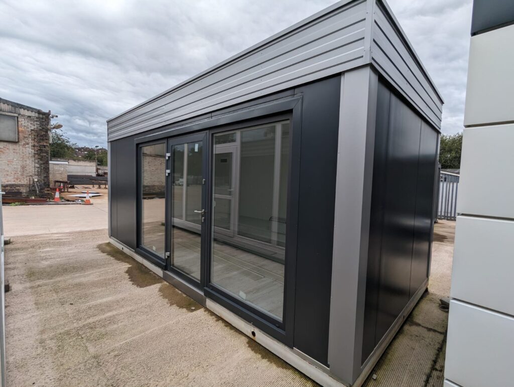 Modular office / showroom / Marketing Suite – 6m x 3m